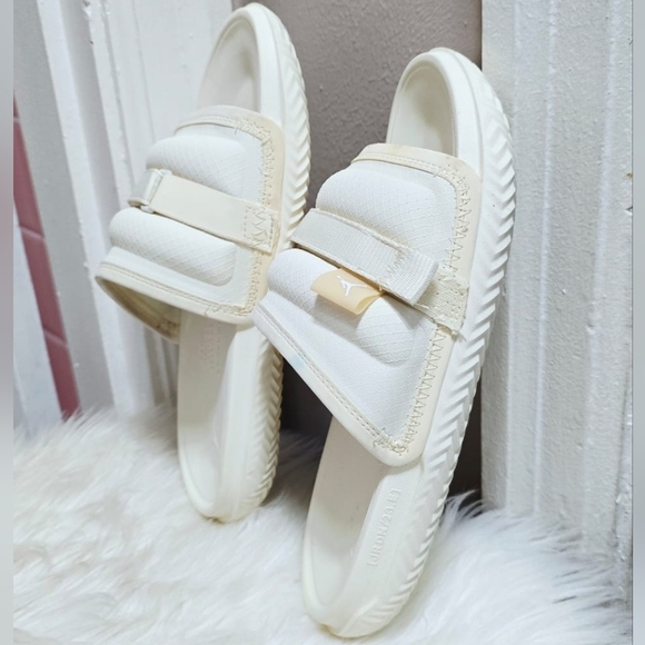 Jordan Super Play Slides Sandals Coconut Milk Men's Size 40🌴✌️ - Picture 8 of 10